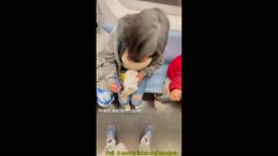 Encoxada dickflash teen candid encojoin