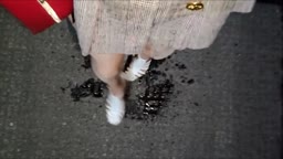 路上でおもらしする変態性癖女子あずさ