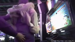 ゲーセン露出