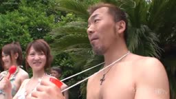 水着サマーガールズ手マン潮吹き騎馬戦罰ゲーム