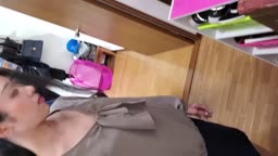 【個人】リビングにお子さんを寝かしつけ立て続けに生の他人棒に犯され肛門もまた犯されるスレンダー美人妻特典