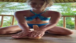 littlepolishangel - 休暇中にホテルのバルコニーで自慰行為をする