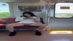 電車見せつけパンチら　えれな