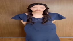 濃いギャルメイクの美人のお姉さん