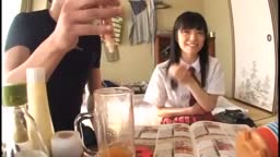 この娘は誰ですか？