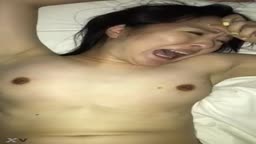 気持ちよすぎて狂乱状態の医療事務員奥さん