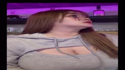 爆乳