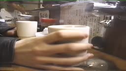 回転寿司屋店内カウンターでハメ、、からの食ザー