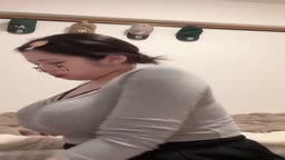 デカ乳