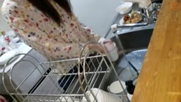 ２度目の訪問【個人】社宅妻の美魔女に買い物帰りから自宅に訪問。旦那の帰宅前に他人棒で膣奥に子宮に他人汁を吸い込ませ孕ませる。