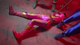 SPSF-39 Super Sentai Heroine Action Pinch: The Fall of Juu Pink Nova [Action Pinch Edition]