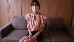 後輩にエッチな要求されて断り切れずいいなりになっち