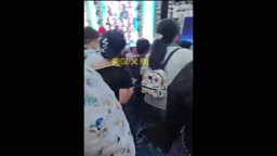 Encoxada dickflash candid