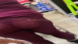 Dickflash cum on ass
