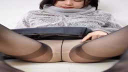【AI】女子大生が、クロッチの位置を教えてくれる 10