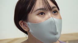 チラ乳首7房_美人3人