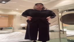 白