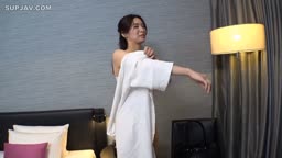 彼氏いない歴2年のOLが久しぶりのSEXで乱れる