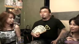 スレンダー人妻と4P SEX三昧