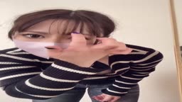 美人お姉さん　谷間①