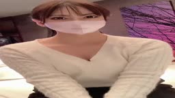美人お姉さん　谷間②