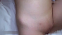 [4827627] 透けシャツに赤い下着がエロい美人妻。アナル舐め、ちんこビンタで道具にした後に首を〆められピース(笑)イキまくる雑魚まんこに中出し。