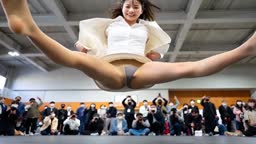 【AI】社内運動会パンティショット、スロー再生 14