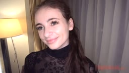 ロシア人妻ケイト２０代前半③　中出し編　再び生活費稼ぐための種付け交尾