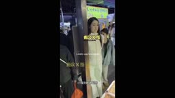 Encoxada Dickflash cum candid