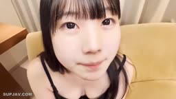 Hの経験が少ないあどけない美女