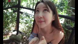 清楚な美巨乳スレンダー美人