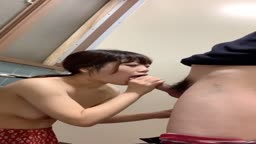 手コキ フェラ 口内発射