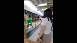 Encoxada Dickflash cum ass