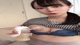 搾乳