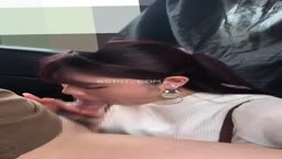 車内　手コキ フェラ 口内発射