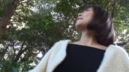 美人美巨乳色白ネイリスト
