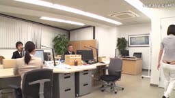 半ケツ