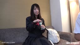 処女を卒業したばかりのしおり初めての生に挑戦