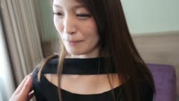 （モ有）不倫妻さくら　妻は男の上で腰を振り子宮口での射精を促す