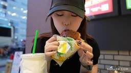 ぷっくりピンク乳輪　巨尻　プリケツ　透けパン