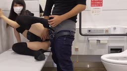 １０代雑魚マ●コりぃたん①　無許可で膣に中出しされ使い捨てられる娘
