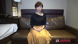 ショートヘアー熟女の濃厚セックス