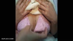 【生ドル・未修正】美乳Eカップに生挿入2連発!!ムチムチBODYの剛毛マン毛で濃厚精子をたっぷり腹出し!!オリジナル版!!