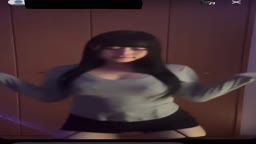 巨乳　乳揺れ　ティックトック