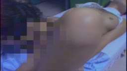 トップスターの下半身を覗く