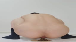 pooping girl(19)