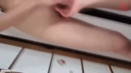 保育士の奥さんをこどもの前で生ハメ