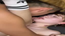 感じてるオンナ顔