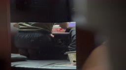 ネットカフェ見せつけ