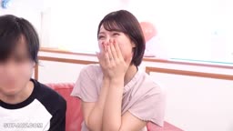 ママ友2人(りえ＆のかぜ)が童貞チ〇ポを奪い合う